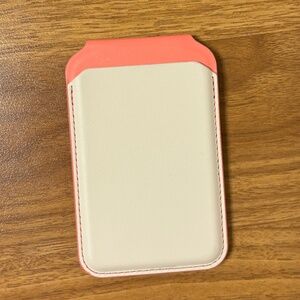 Apple - Satechi Magnetic Wallet Stand (MagSafe compatible)